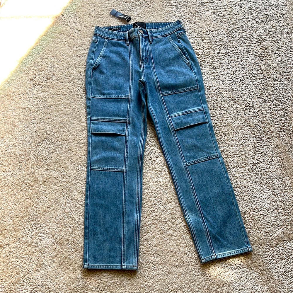 WHBM Straight Leg - High Rise 👖